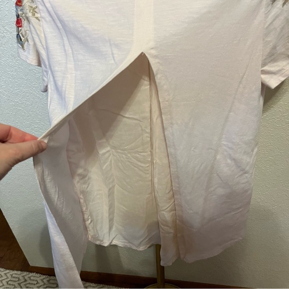 SUNDANCE ~ Blush Pink Top with Floral Embroidery and Pleated Back Detail - Picture 3 of 8